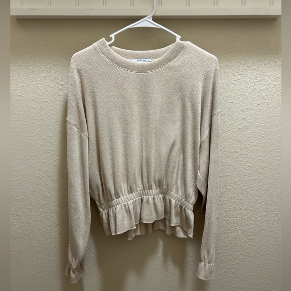 Zara Cream Relaxed Ruched Long Sleeve Top - Picture 1 of 3
